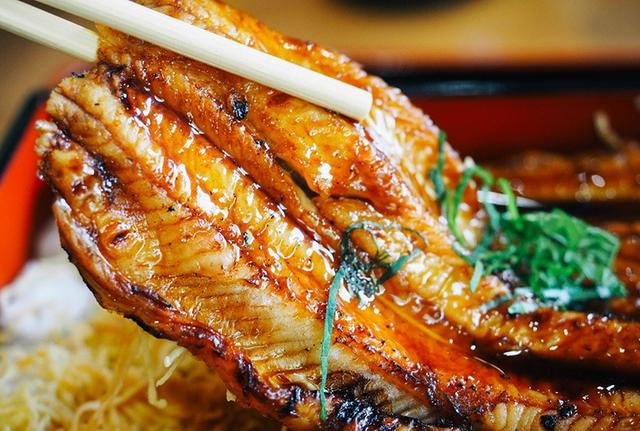 Unveiling the Distinctive Taste of Eel: A Culinary Delight
